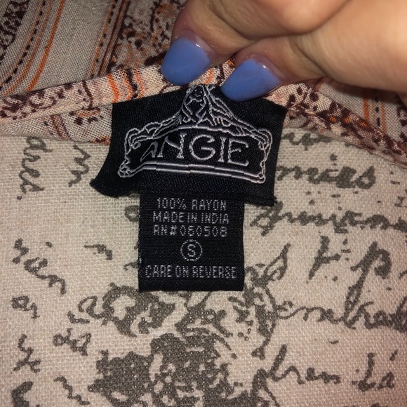 Off the shoulder/long sleeve floral shirt - Picture 3 of 3